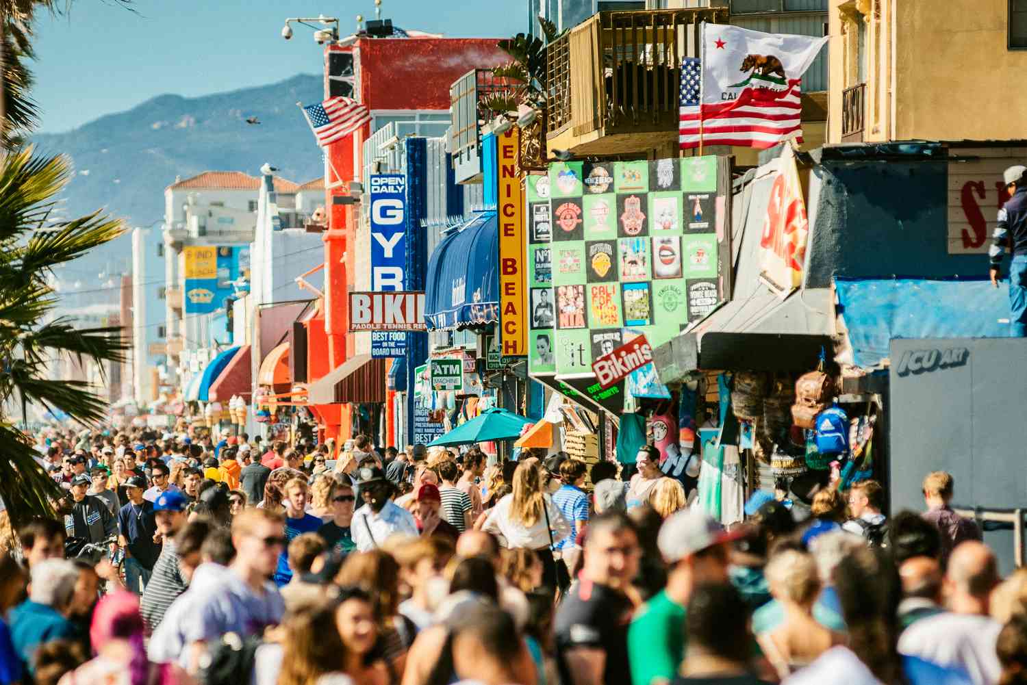 Iconic LA Neighborhoods That Define Urban Fashion Culture